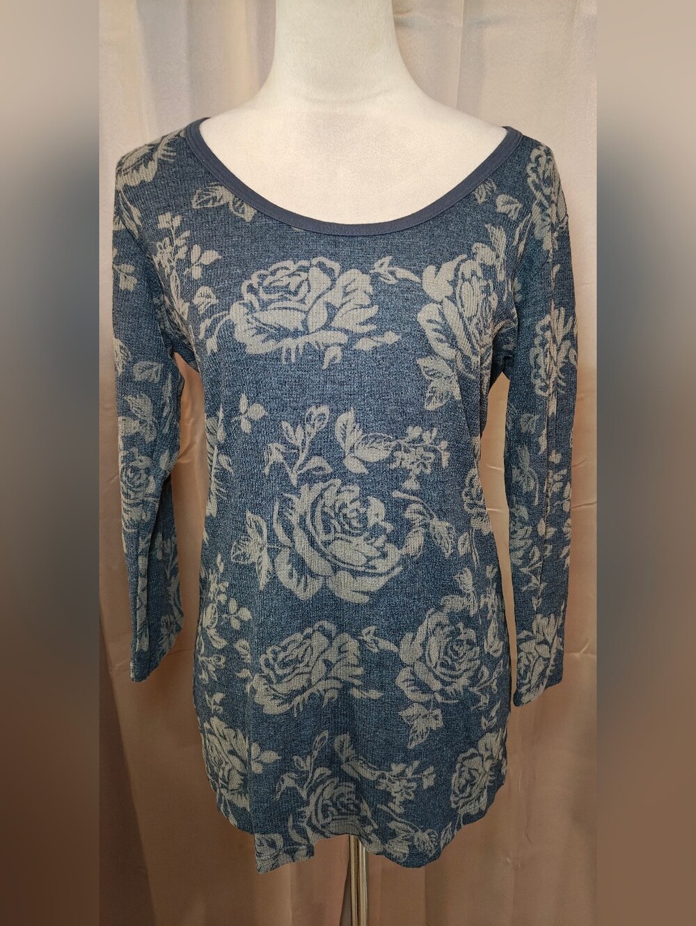 💙🩶Y2K Grungy ERGE Designs Blue Floral Thermal Tunic Top💙🩶